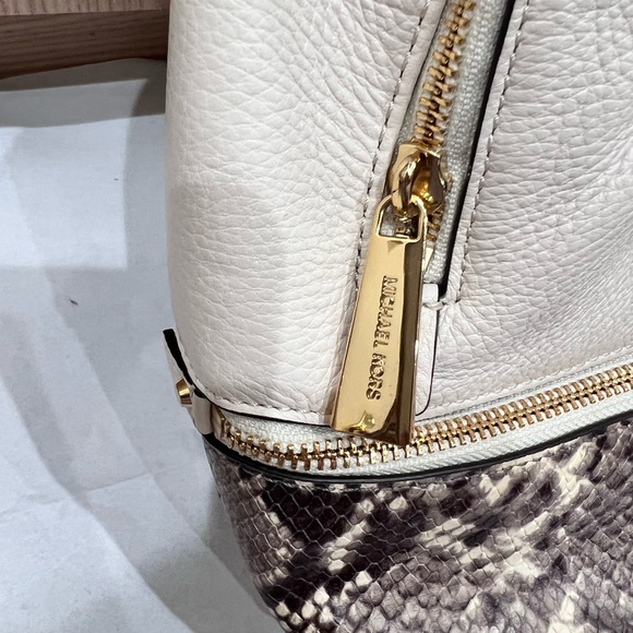 Pre-owned Michael Kors Rhea Zip Leather Backpack Chalk Cream Python Color Bag - Picture 5 of 12